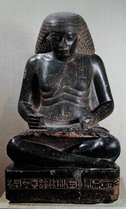 Amenhotep, filho de Hapu, sentado de pernas cruzadas, do Templo de Amon, Karnak, c.1391-53 aC (granito)