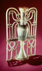 Jarra de unguento floral, do túmulo de Tutankhamon (c.1370-1352 aC) Novo reino (alabastro) (ver também 59230)