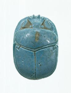 Escaravelho de casamento de Amenhotep III e Rainha Tiye, Novo Reino (faiança vidrada)