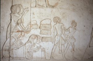 Relevo representando escribas no trabalho, do túmulo de Horemheb (c.1323-1295 aC) Novo Reino (pintura de parede) (ver 218337 para detalhes)