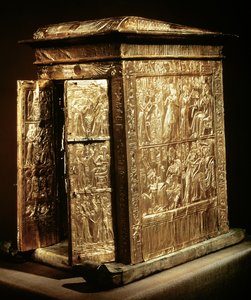 O Santuário Dourado de Tutancâmon (c.1370-52 aC) Novo Reino (madeira revestido de gesso coberto com chapas de ouro)