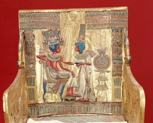 Trono, do túmulo de Tutankhamon (c.1370-1352 aC) Novo Reino (ouro)