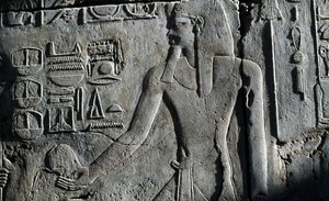 Baixo-relevo, Templo de Luxor, Luxor, Tebas (Património Mundial da UNESCO) de Egyptian 19th Dynasty