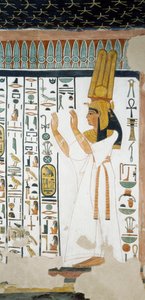 Nefertari em frente à primeira porta do Reino de Osíris, levantando os braços em sinal de adoração, fresco, câmara funerária, Túmulo de Nefertari (QV66), Vale das Rainhas, Tebas. Civilização egípcia, Reino Novo, Dinastia XIX.