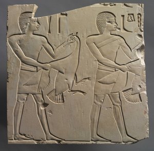 Profeta e sacerdote-leitor com ofertas de gansos vivos, c.667-647 AC de Egyptian 26th Dynasty