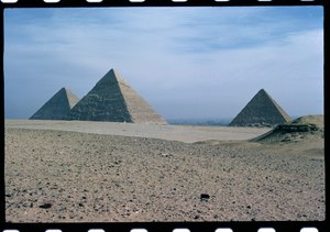 Vista, de, a, pirâmides khufu, khafre, e, menkaure, reino velho