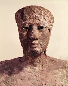 Estátua de Pepi I (2289-2255 BC) detalhe da cabeça, encontrada em Hierakonpolis, c.2281-2241 BC (cobre)