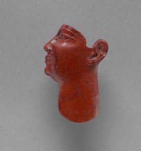 Embutimento: Cabeça de um rei, 380-246 aC de Egyptian Ptolemaic Period