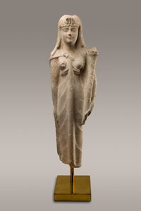 Estátua de uma rainha ptolomaica, talvez Cleópatra VII, 200-30 aC (calcário dolomítico)