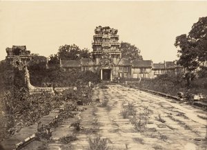 Grande Pagode Portão Oeste do 1º recinto, 1866. de Emile Gsell