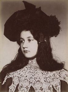 Denise Zola, c. 1900. de Emile Zola