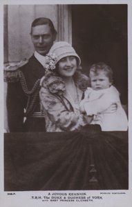 Uma reunião alegre, TRH O Duque e Duquesa de York com a princesa Elizabeth (foto a p/b) de English Photographer
