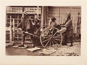 Um transporte público, Japão de English Photographer