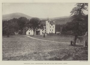 Castelo de Abergeldie, Aberdeenshire, a sede do Sr. Hugh Mackay Gordon