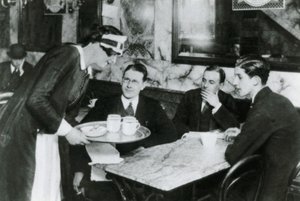 Festa do Jardim do Palácio de Buckingham, 1911 de English Photographer