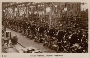 Fábrica de balas, Arsenal, Woolwich (foto a p/b) de English Photographer