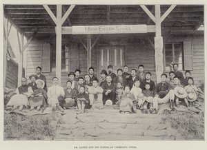 Dr. Landis e sua escola na Chemulpo, Corea de English Photographer