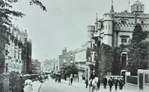 Faculdade de Ellerker para as filhas dos cavalheiros, Richmond Hill, Richmond: vista geral, 1895 de English Photographer
