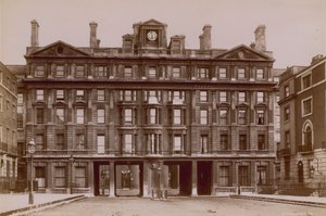 Euston Hotel, Londres, frente sul de English Photographer