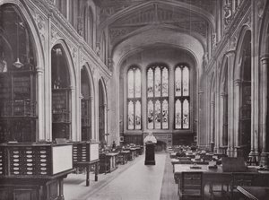 Biblioteca de Guildhall, com busto de Chaucer de English Photographer