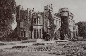 Castelo Hawarden, casa do político inglês e primeiro-ministro William Gladstone, Hawarden, Flintshire, País de Gales (foto a p/b) de English Photographer