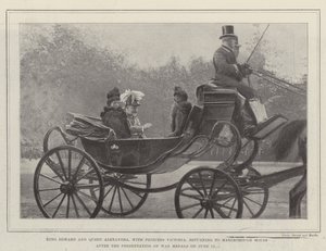 O rei Edward e a rainha Alexandra, com a princesa Victoria, retornam à Marlborough House após a apresentação das medalhas de guerra em 12 de junho de English Photographer