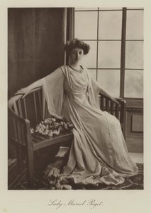 Lady Muriel Paget (fotografia a preto e branco) de English Photographer
