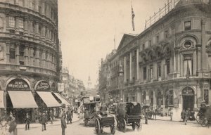 Londres, Shaftesbury Avenue (foto a p/b) de English Photographer