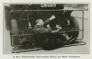 Dispositivo de captura de homem para omnibuses de motor de English Photographer