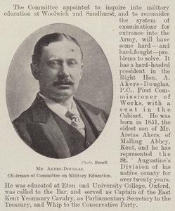 Sr. Akers-Douglas, Presidente da Comissão de Educação Militar de English Photographer