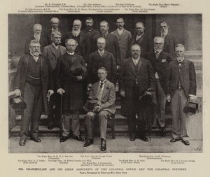 Sr. Chamberlain e seus assistentes-chefes no Escritório Colonial e nos Premiers Colonial de English Photographer