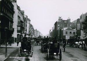 Oxford Street, Londres, olhando para o leste de English Photographer