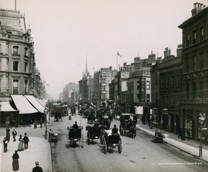 Oxford Street, Londres, olhando para o leste de English Photographer