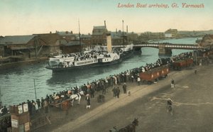 Vaporizador de Paddle de Londres chegando a Great Yarmouth, Norfolk (foto) de English Photographer