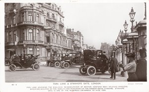 Park Lane e Stanhope Gate de English Photographer