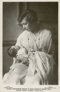 Princesa Maria, Viscondessa Lascelles, com seu filho mais velho, George de English Photographer