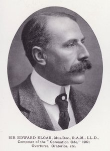 Homens proeminentes de Londres: Sir Edward Elgar (foto a p/b) de English Photographer
