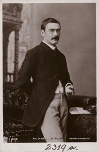 Rudyard Kipling (1865-1936), escritor de contos, poeta e romancista inglês de English Photographer