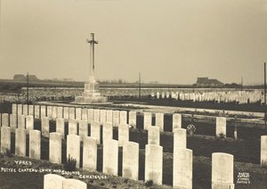 Cemitério de São Carlos de Potyze, Ypres de English Photographer
