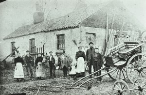Saint Gothard Road: casas de fazenda, 1880 de English Photographer