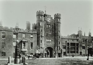 Palácio de Saint Jamess, Palácio de Saint Jamess, Westminster LB: de Saint Jamess Street, 1896 de English Photographer