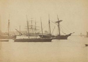 Navios e barcos no rio Tamisa de English Photographer