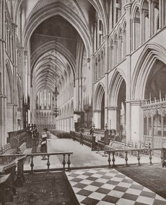 Southwark Cathedral, the Choir e Nave, olhando para o oeste de English Photographer