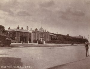 Southwold: Centre Cliff Hotel (foto a p/b) de English Photographer