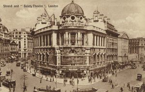 Strand e Gaiety Theatre, em Londres de English Photographer