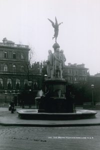 A, marrom, chafariz, pista parque, londres de English Photographer