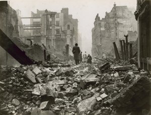 A cidade de Londres depois de um bombardeio de English Photographer