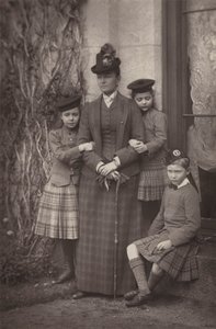 A duquesa de Connaught e a família de English Photographer