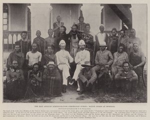 Os convidados da coroação da administração do leste americano, chefes nativos em Mombasa de English Photographer