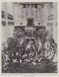 O Funeral do falecido Príncipe Alfredo de Saxe-Coburgo-Gotha, Homenagens Florais ao redor do Bier na Igreja do Schloss Friedenstein